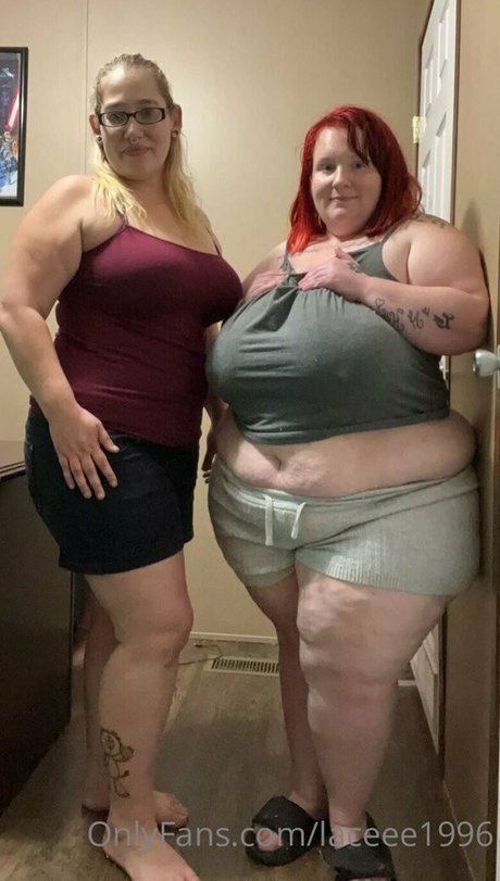 laceee1996 nudes actress photos