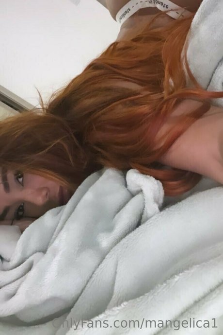 mangelica1 model adult img