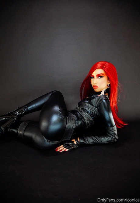 iconica model high quality photo