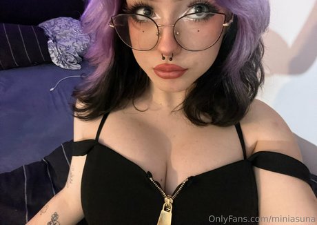 miniasuna sex model images