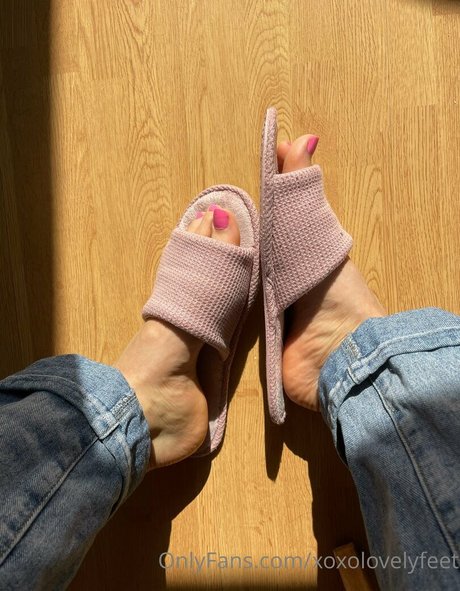 xoxolovelyfeet nude actress pics