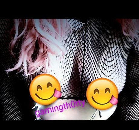 gamingth0ttyfree hot pornstar img