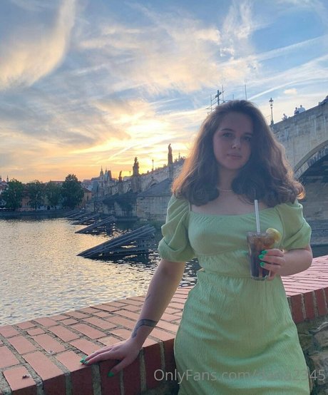 daria2345 model pictures