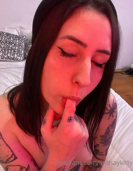 lindsaykitty actress picture