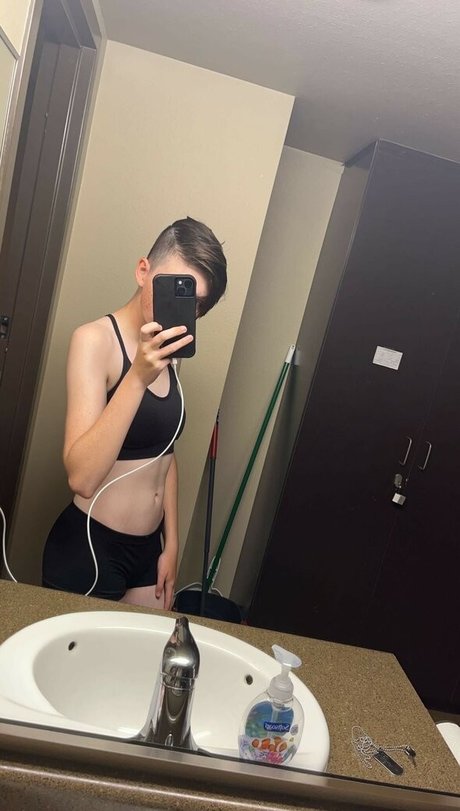 Mockingwoojay high quality model image