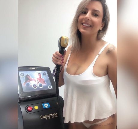 Carol Bernardi hd model img