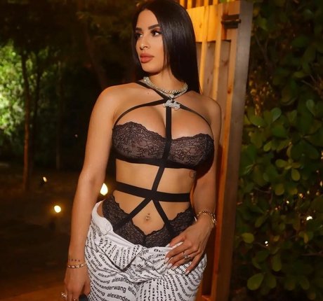 Jasleen Brar pornstar hd pics