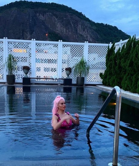 latex onlyfans beautiful pics