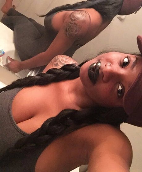 Itstaviaa xxx actress pics