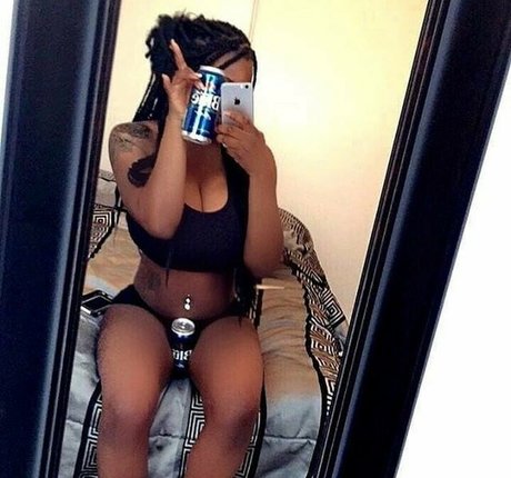 Itstaviaa star sexy image