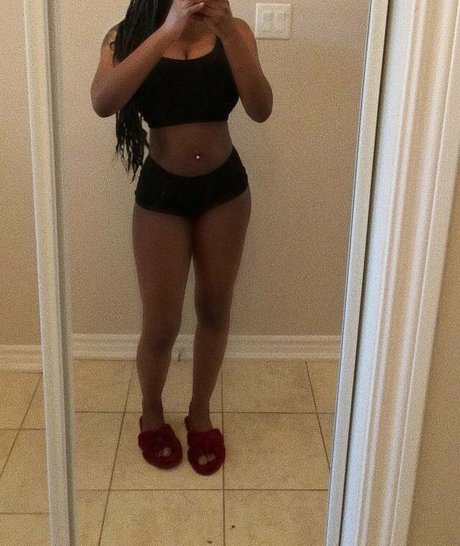 Itstaviaa exclusive pornstar image