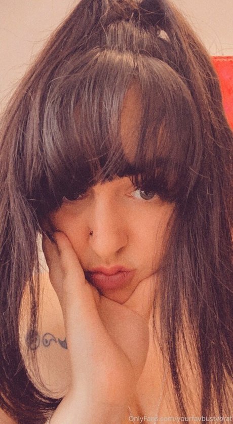 yourfavbustybrat model free pic