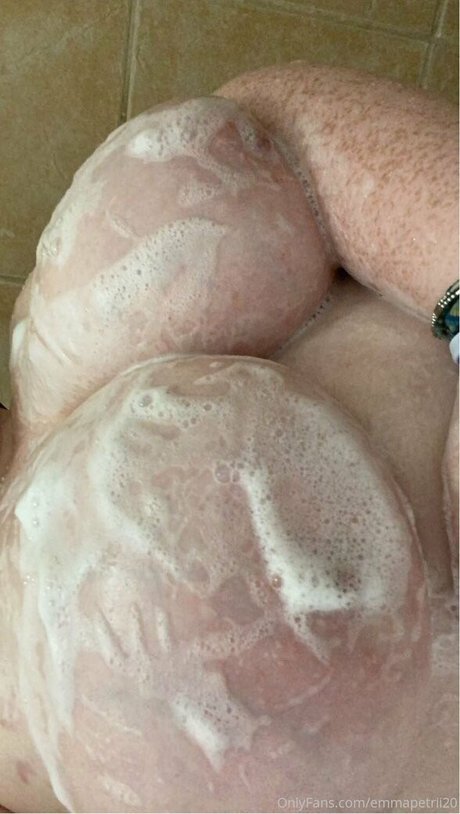 emmapetrii20 pornstar art img