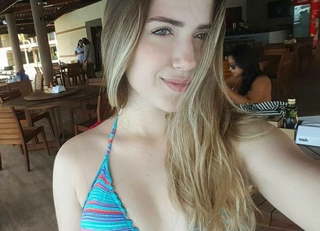 Larissa Darhuber hot model pictures