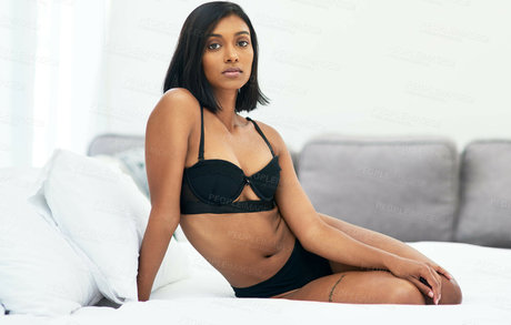 Robin Elaine Jansen star nude picture