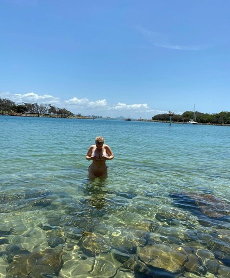 Scoutcohen hd actress pics