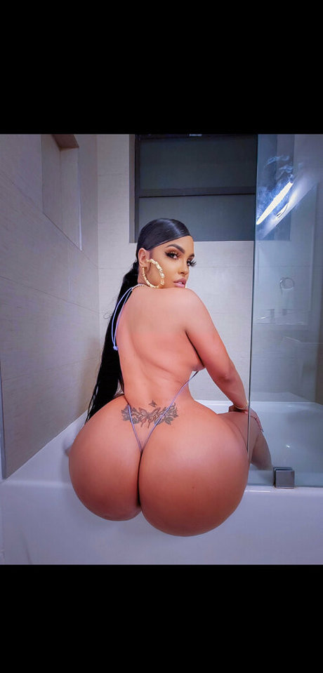 goldendoll exclusive pornstar images