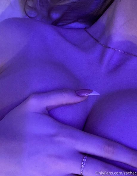 zachec model pornographic pic