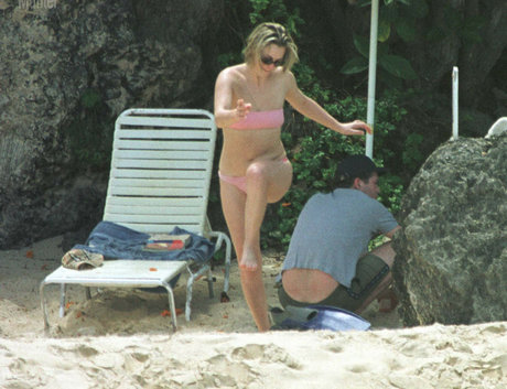 Philippa Forrester erotic model image