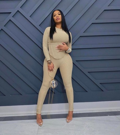 Chinese Kitty nudes star pic