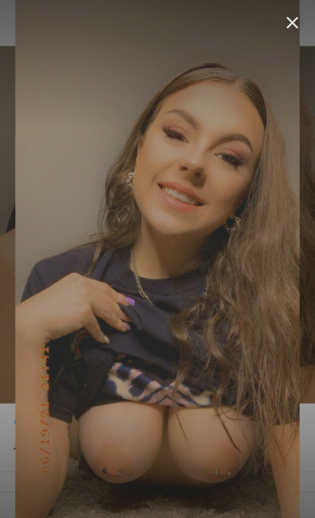 Taylor Vellion star pornographic pic