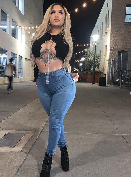 Priscilla Morales model nude archive