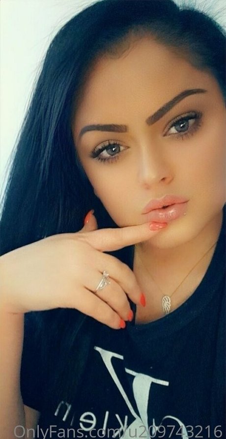 ella malyna27 beautiful pornstar pics