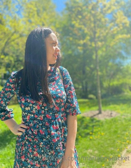 mariannarocket nude model gallery