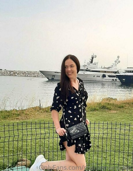 mariannarocket star naked img