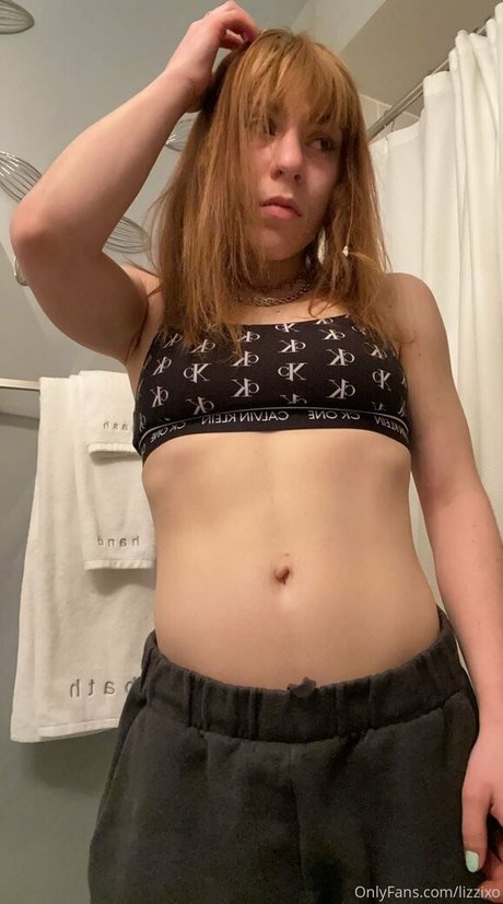 lizzixo adult star pic