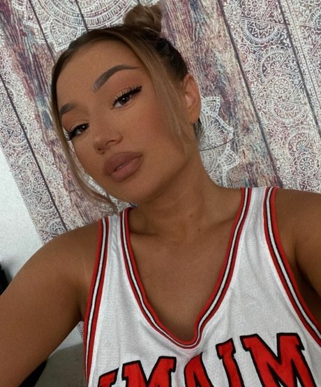 Bianca Florina star nice pics