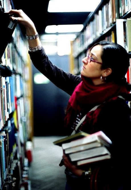 Amina Khalil perfect actress image