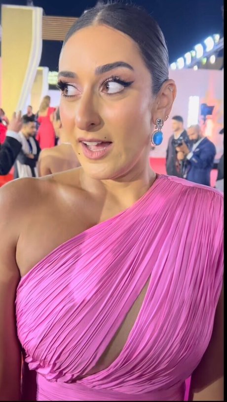 Amina Khalil star xxx pictures