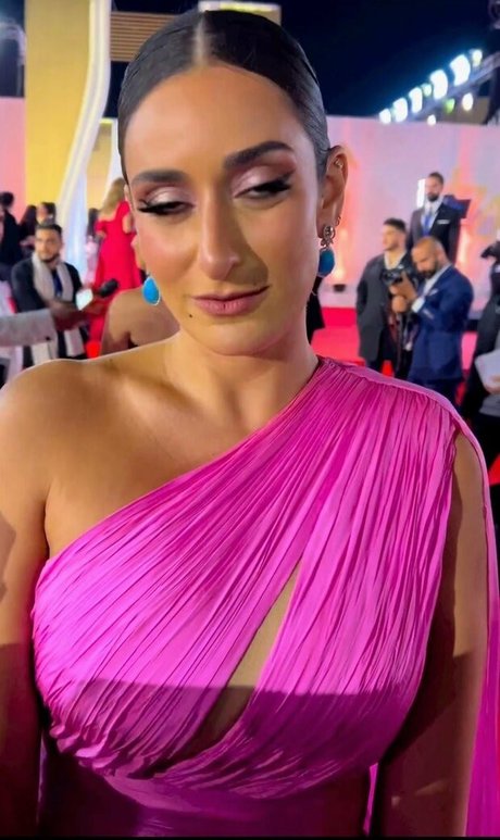 Amina Khalil porn actress img