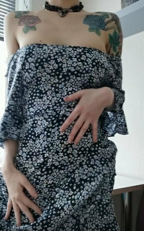 naked onlyfans pretty images