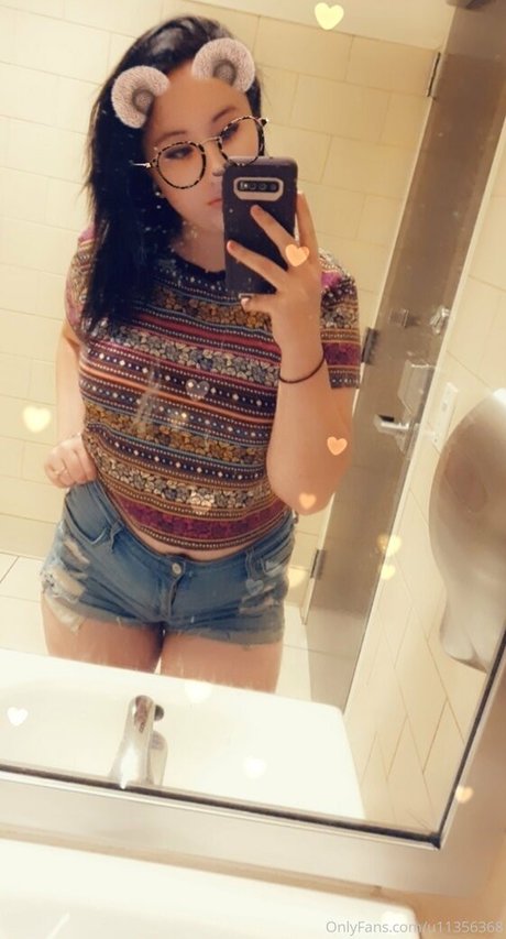 gothickitti perfect model photos