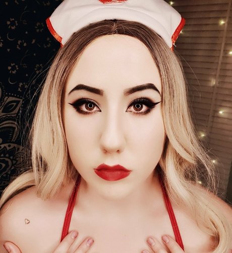 gothickitti porn actress galleries