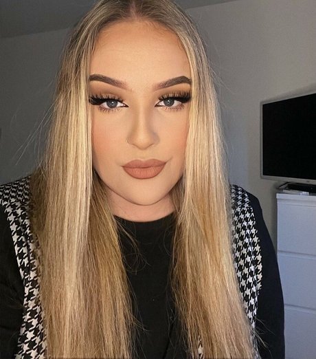 emss x model exclusive images