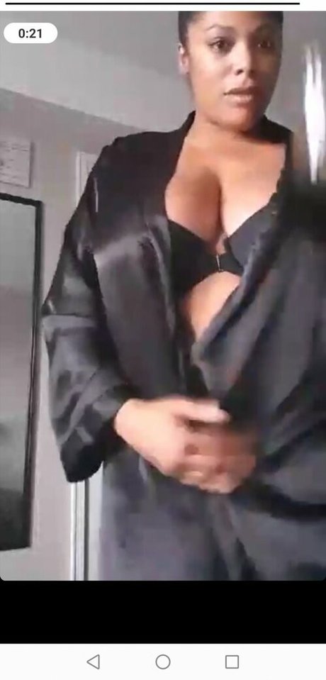 Clara Marie model nude pics