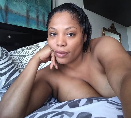 blonde girls onlyfans best pictures