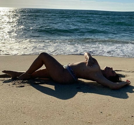 sabrinacadete98 model hd images