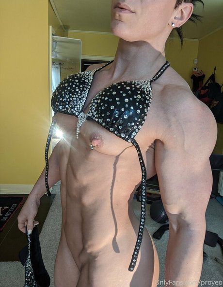 Angela Yeo art star pics