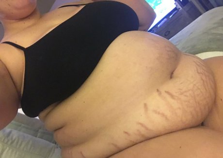 belly love xxx model photos