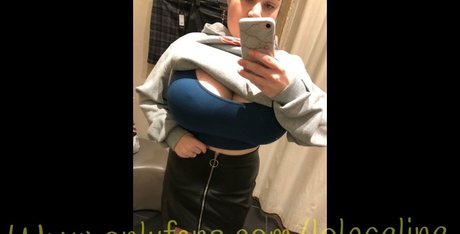 female popular onlyfans nude photos