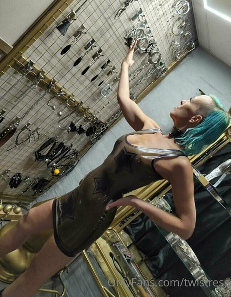 twistress beautiful pornstar gallery