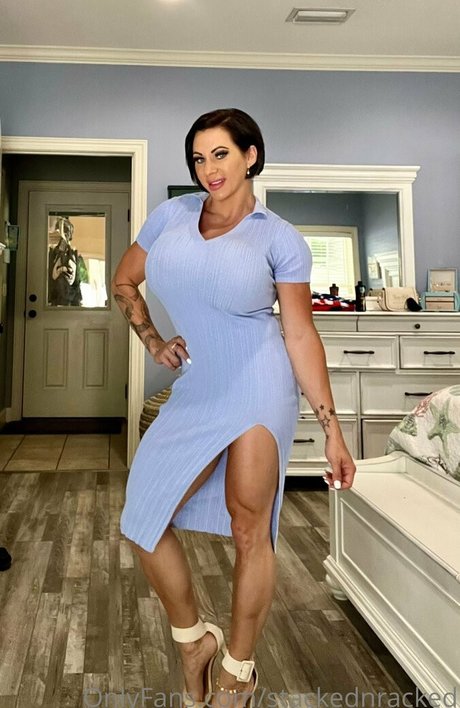 stackednracked exclusive actress galleries