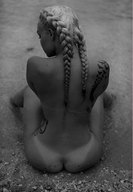 Krissy Mechelle pornographic model photos