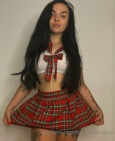 nancywood2 model pic