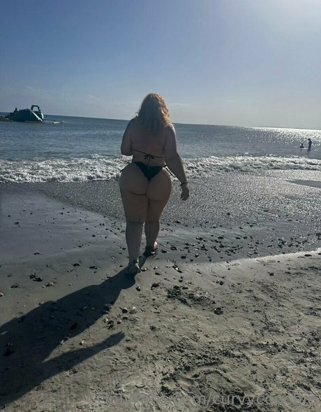 curvycoochie star hd image