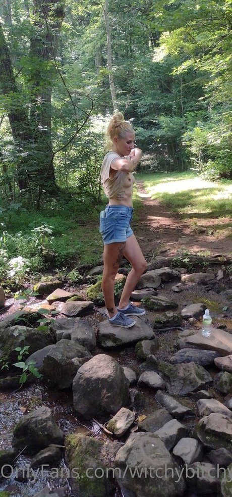 witchybitchy94 star pornographic archive